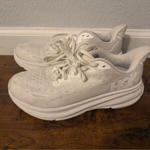 Hoka Clifton 9 Running Shoes